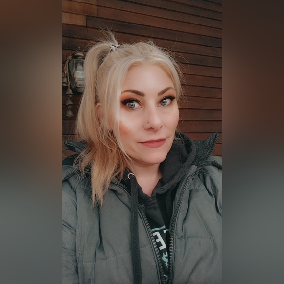 Meet your Posher, Beck - Picture 2 of 5